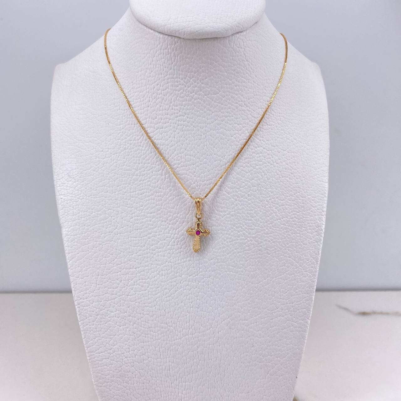 Cadena Veneciana 1.75gr 50cm + Dije Cruz Circon Fucsia 0.9gr 1.9cm / Oro Amarillo (Oferta) $