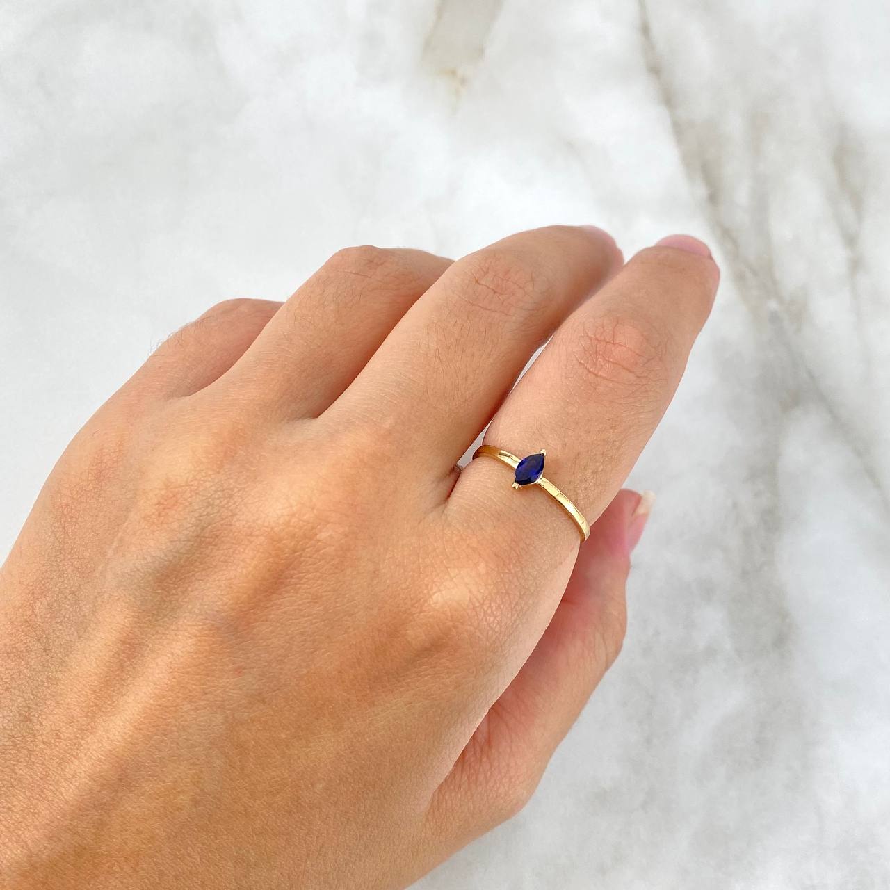 Anillo Solitario Petalo 1.1gr / T6 / Circon Azul Oro Amarillo ©