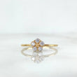 Anillo Flor 1.35gr / T7 1/2 / Circones Blancos Oro Amarillo