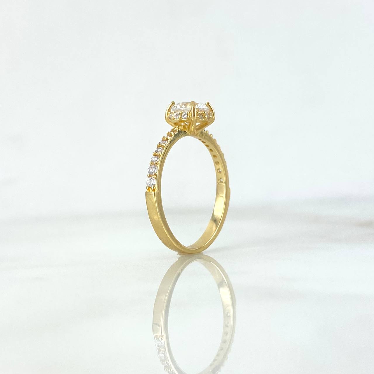 Anillo Halo Circular 2.45gr / T5 1/2 / Circones Blancos Oro Amarillo ©