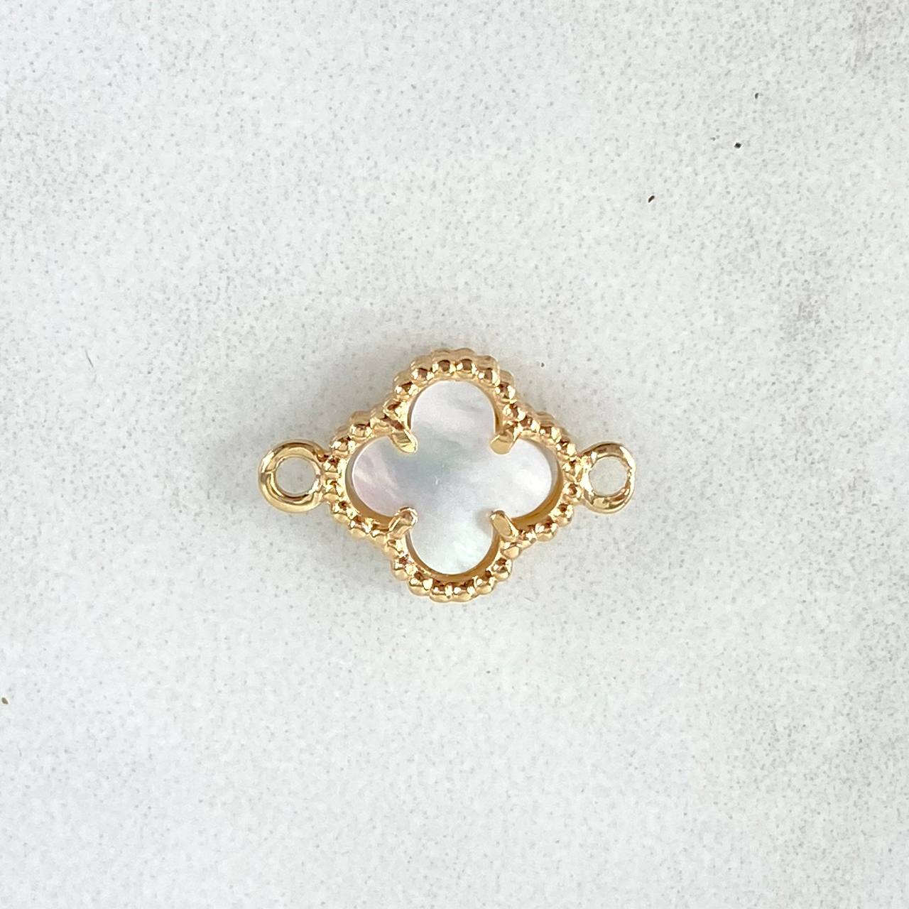 Herraje Trebol Nacar Blanco 0.95gr / 1.5cm / Oro Amarillo 18K