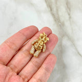 Dije Oso Articulado 8.2gr / 3.4cm / Corbatin Corazón Circones Blancos Fucsias Ojos Negros Oro Amarillo *