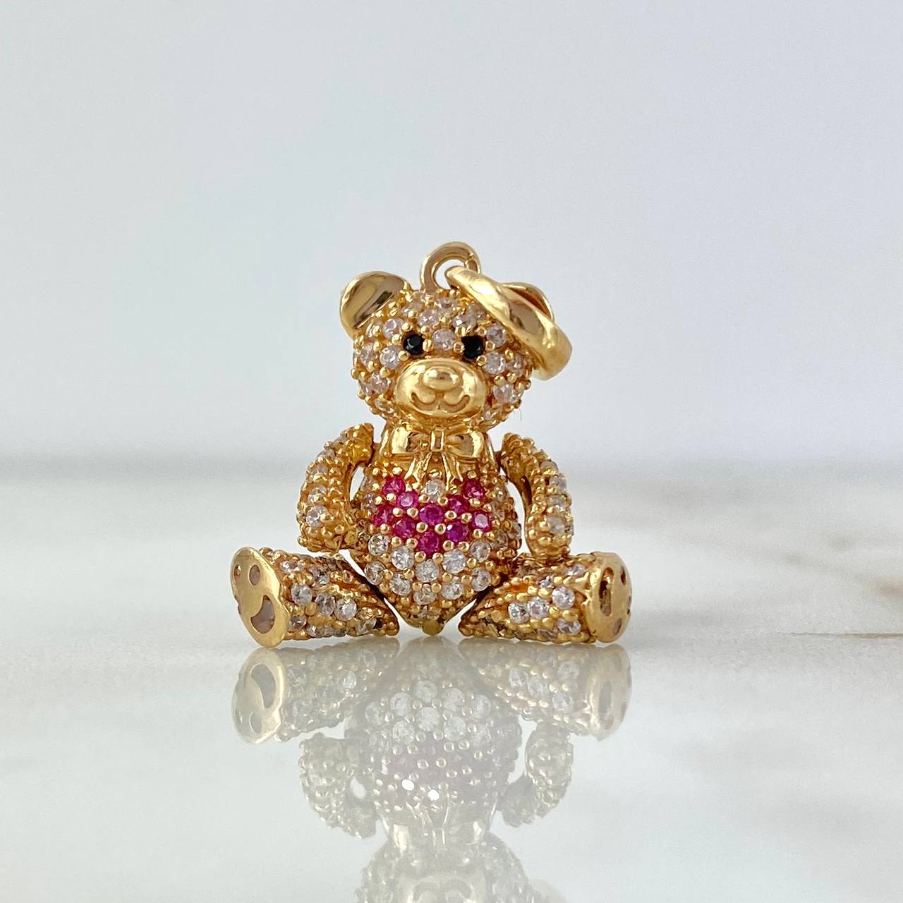Dije Oso Articulado 4.1gr / 2.5cm / Corbatin Corazón Circones Blancos Fucsias Ojos Negros Oro Amarillo