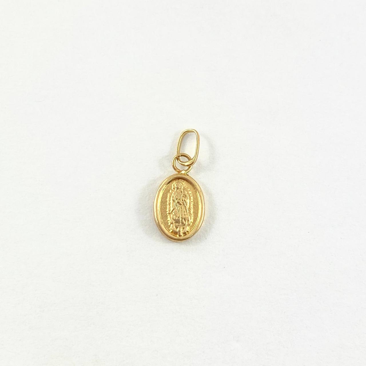 Dije Virgen Guadalupe 0.3gr / 1.4cm / Mate Ovalado Oro Amarillo