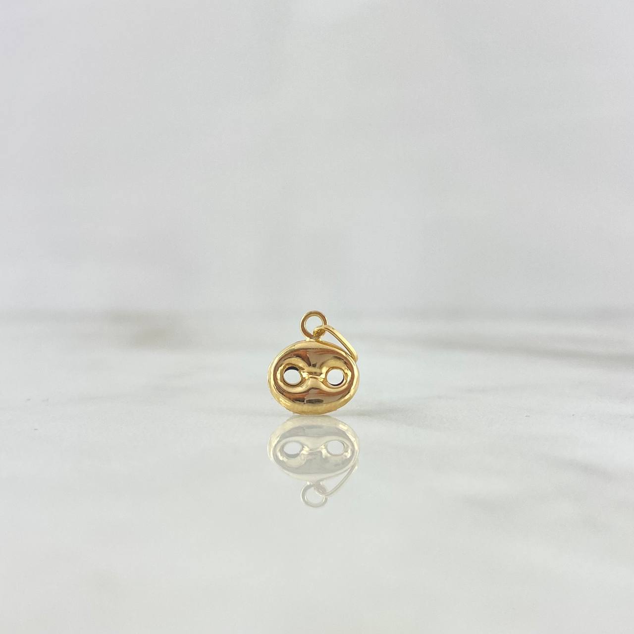 Dije GC 0.35gr / 1.4cm / Oro Amarillo *