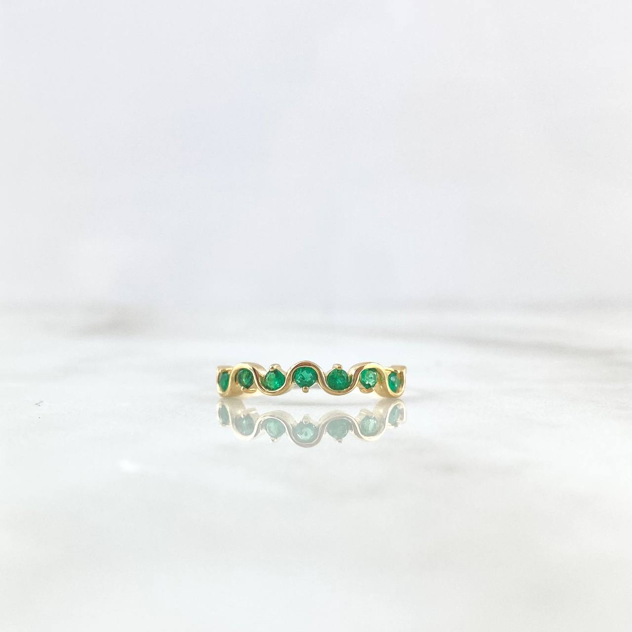 Anillo Eslalon 1.45gr / T7 1/4 / Esmeraldas 17pts Oro Amarillo (Joya) *
