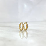 Candongas Ovalo 1.4gr / 1.1cm / Diamantes Blancos 20 pts Oro Amarillo (Joya) ©
