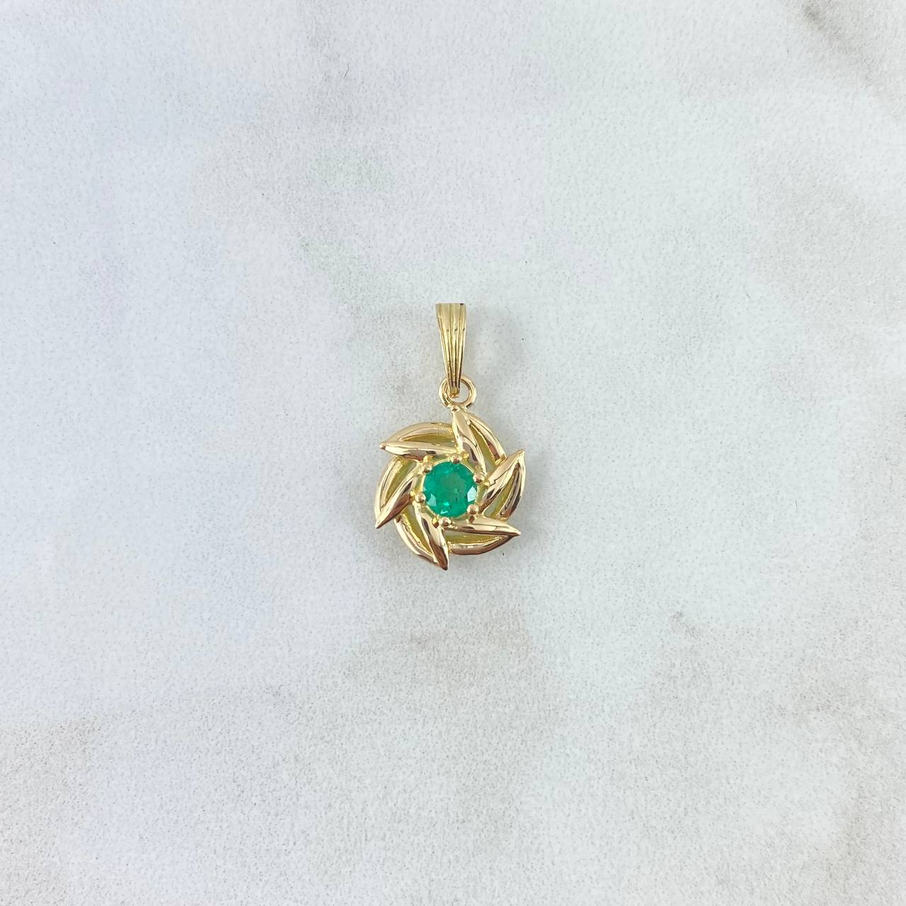 Dije Helice 2gr / 2.1cm / Esmeralda 30pts Oro Amarillo (Joya) *