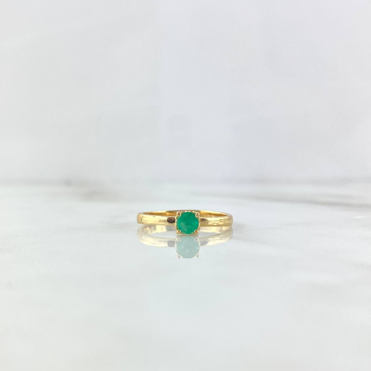 Anillo Solitario Base Corazón 2.6gr / T7 1/2 / Esmeralda 26pts Oro Amarillo (Joya) *