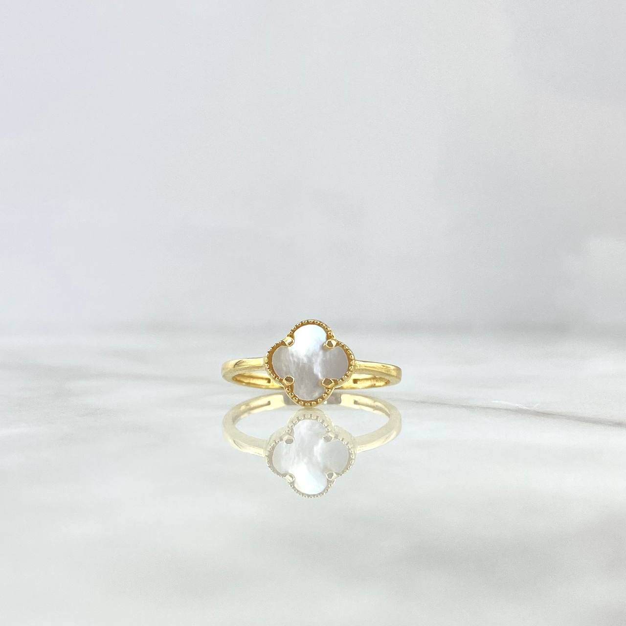 Anillo Trébol VCyA 2.5gr / T7 3/4 / 10mm Nacar Blanco Punteado Oro Amarillo +4