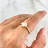 Anillo Trébol VCyA 2.5gr / T7 3/4 / 10mm Nacar Blanco Punteado Oro Amarillo +4