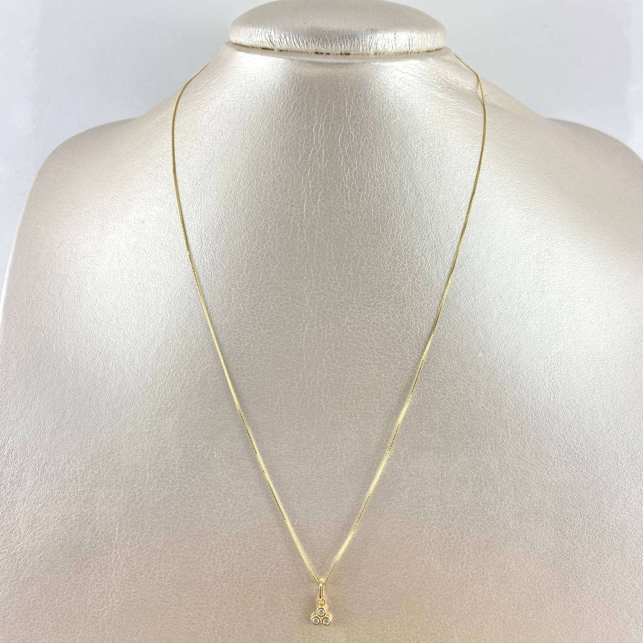 Cadena Veneciana 1.1gr / 45cm + Dije Trio Circones Blancos 0.45gr / 1cm Oro Amarillo (Oferta)