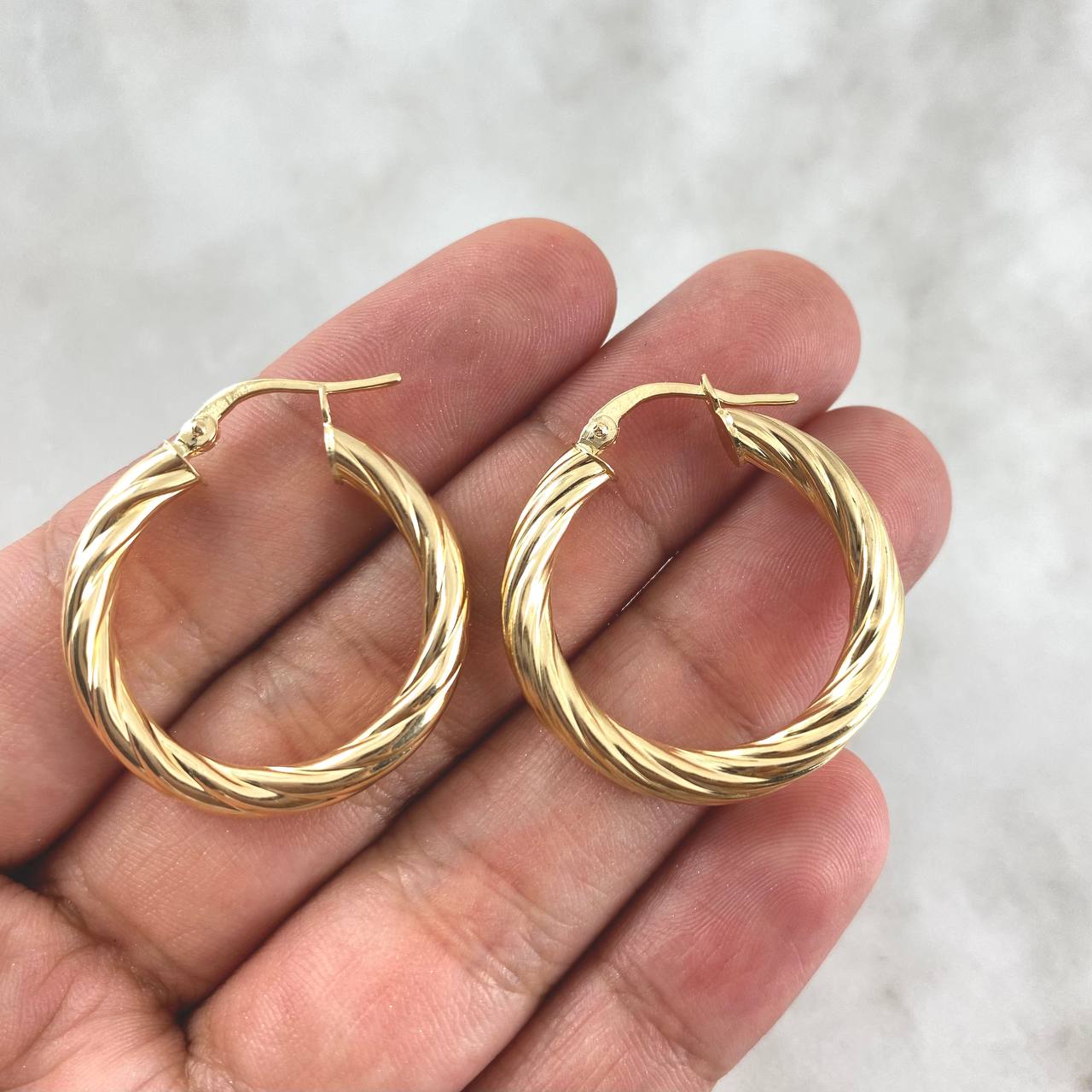 Candongas Sofi 3.2gr / 2.6cm / Espiral Oro Amarillo *