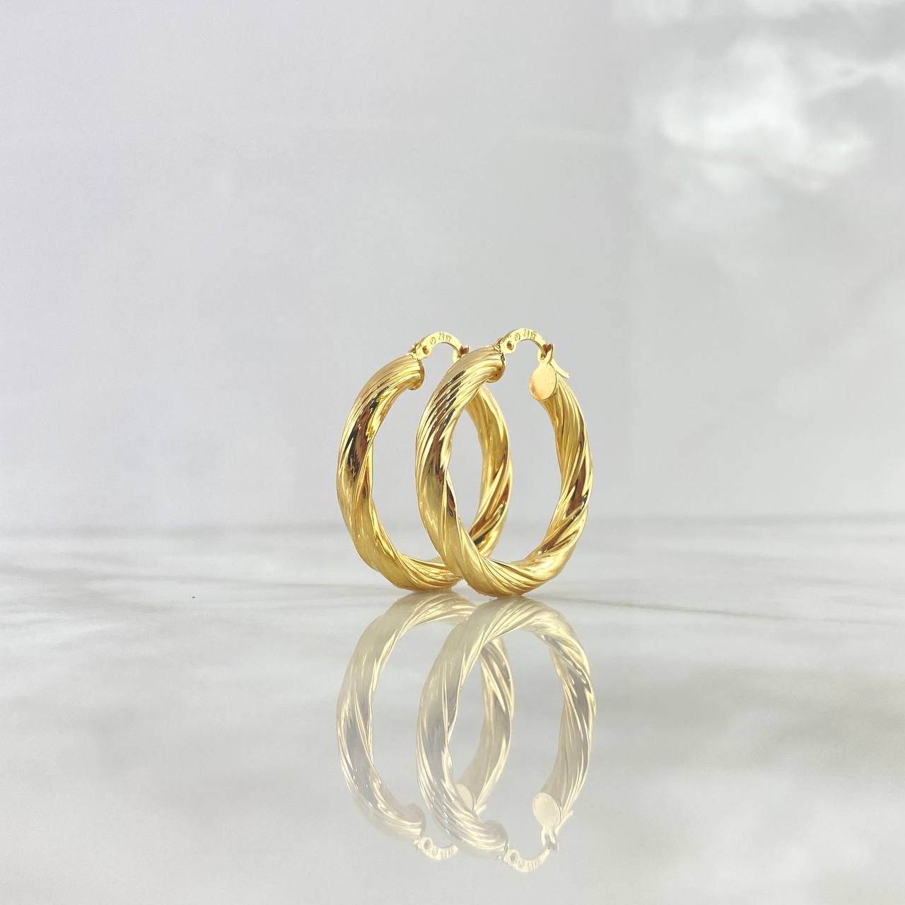 Candongas Sofi 4.9gr / 3cm / Oro Amarillo
