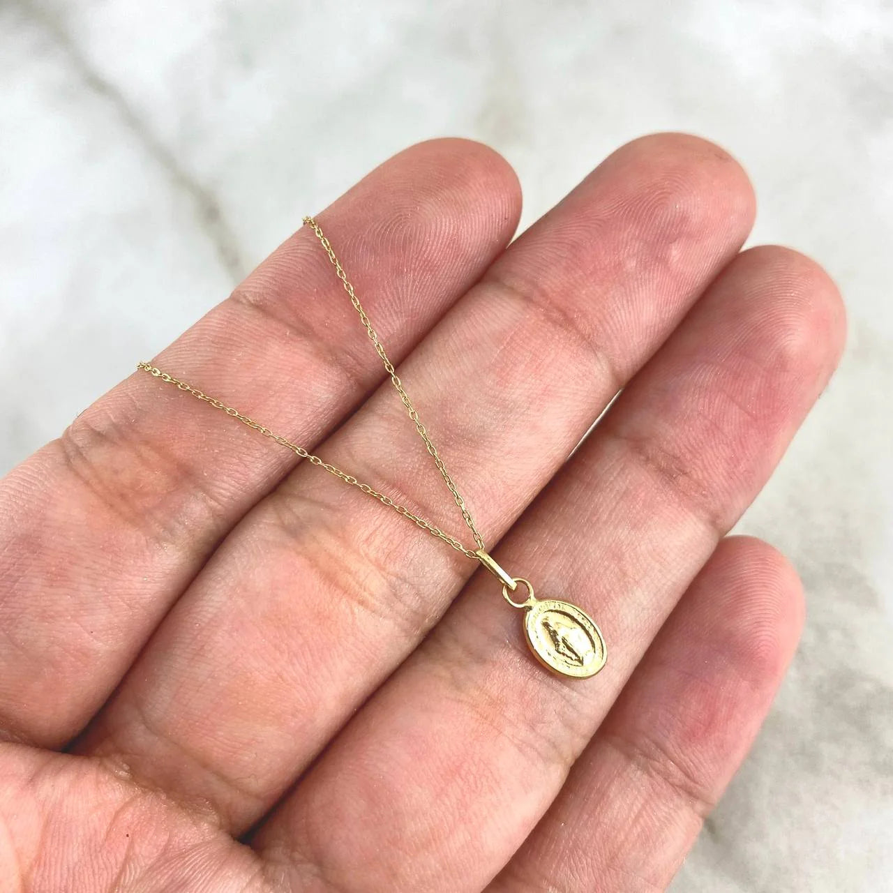 Set Cadena Aro Seguido + Dije Dije Virgen De La Milagrosa / 0,95gr / 45 cm Oro Amarillo 18K