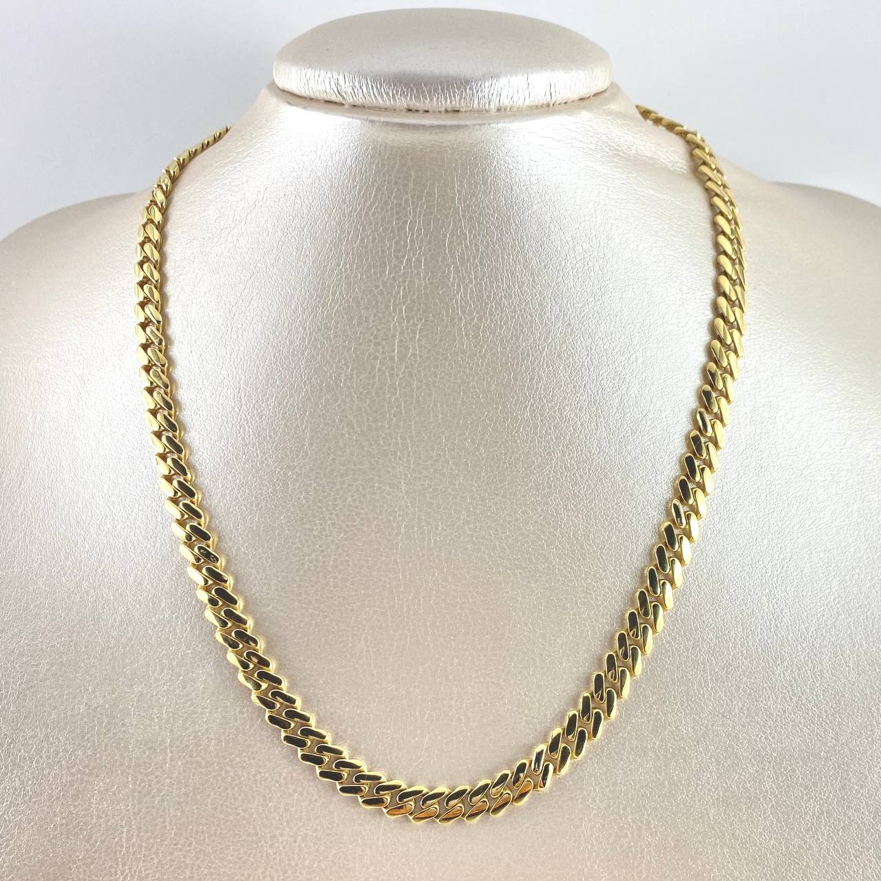 Cadena Cubana Infinito 25.65gr / 45cm-7mm Circones Blancos Oro Amarillo +2 ©