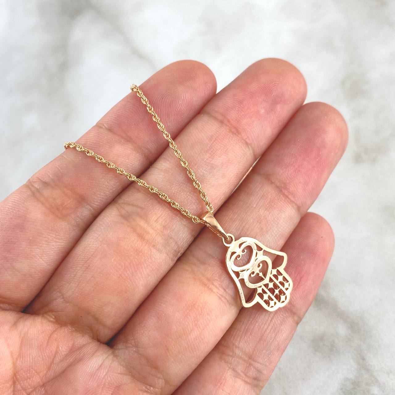 Set Cadena Lazo 0.85gr / 45cm / 1.2mm + Dije Mano Hamsa - Filigrana 1.15gr / 2.4cm Oro Rosa (Oferta)