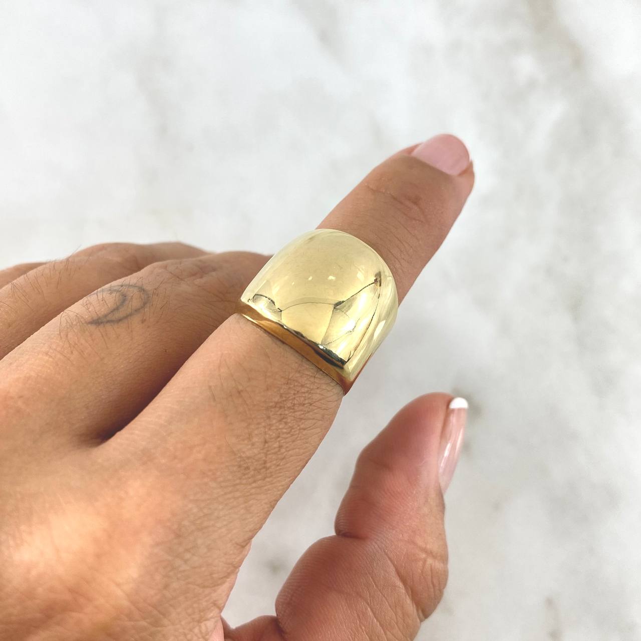 Anillo Sello Liso 3.1gr / T6 3/4 / Oro Amarillo ©