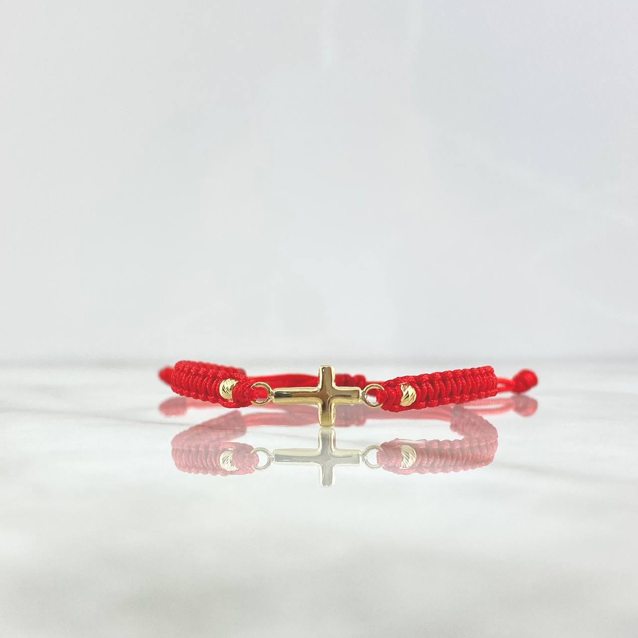 Pulsera Roja Cruz Lisa 0.55gr / 3mm Bolas Diamantadas 2 Und Oro Amarillo
