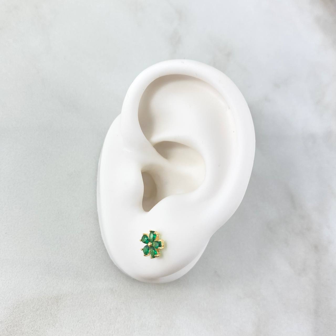 Topos Flor Cinco Petalos 1.05gr / 7mm Circones Verdes Oro Amarillo 18K