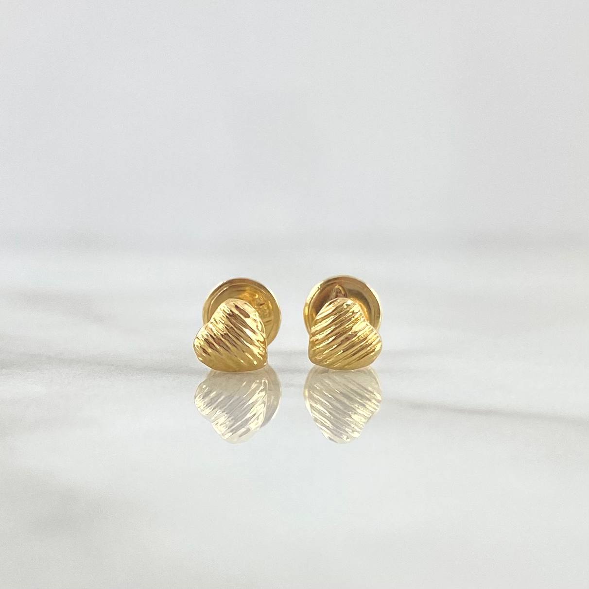 Topos Corazón Rayas Verticales 0.55gr / 5mm Oro Amarillo *