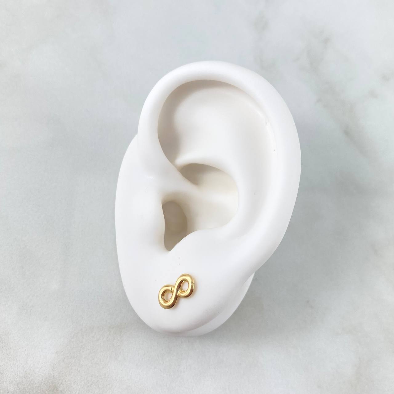 Topos Infinito 0.65gr / Oro Amarillo 18K *