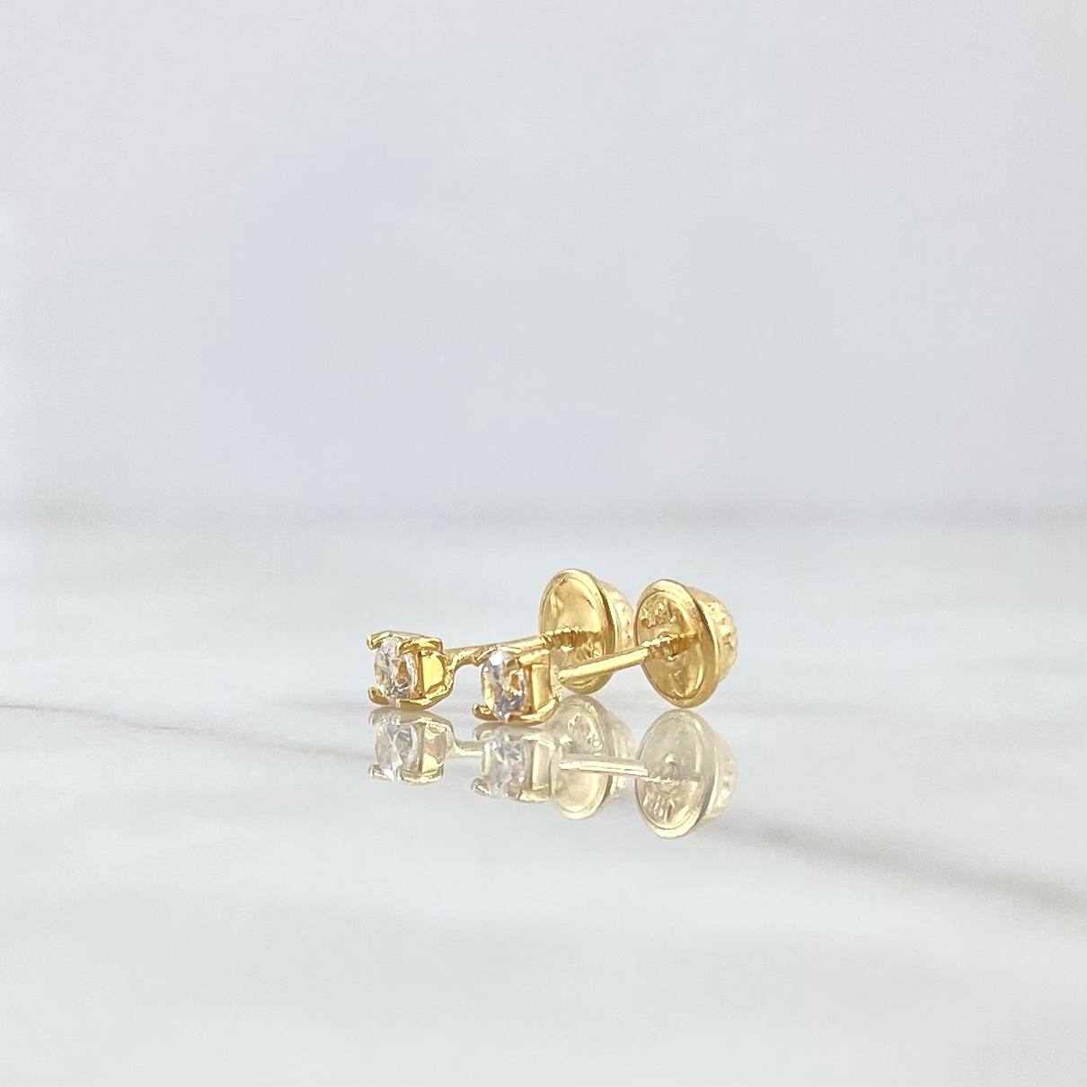 Topos Cuatro Garras Cuadrado 0.7gr / 3mm Circon Blanco Oro Amarillo