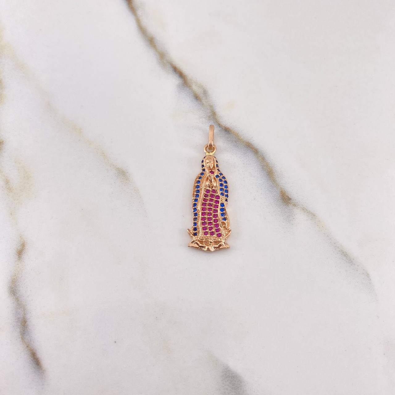Dije Virgen de Guadalupe 2.75gr / 3.5cm / Circones Azules Fucsias Oro Rosa $