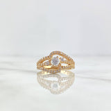 Anillo Curvas Eleganza 3.75gr / T4 1/2 / Circones Blancos Oro Amarillo