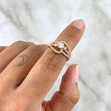Anillo Curvas Eleganza 3.75gr / T4 1/2 / Circones Blancos Oro Amarillo