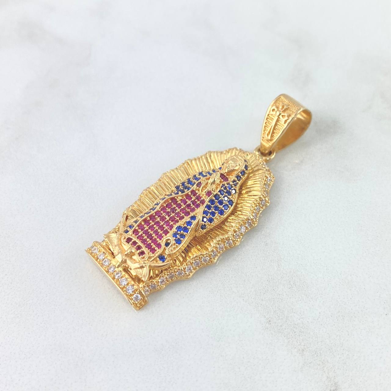 Dije Virgen de Guadalupe 10.35gr / 4.6cm / Circones Blancos Azules Fucsias Oro Amarillo