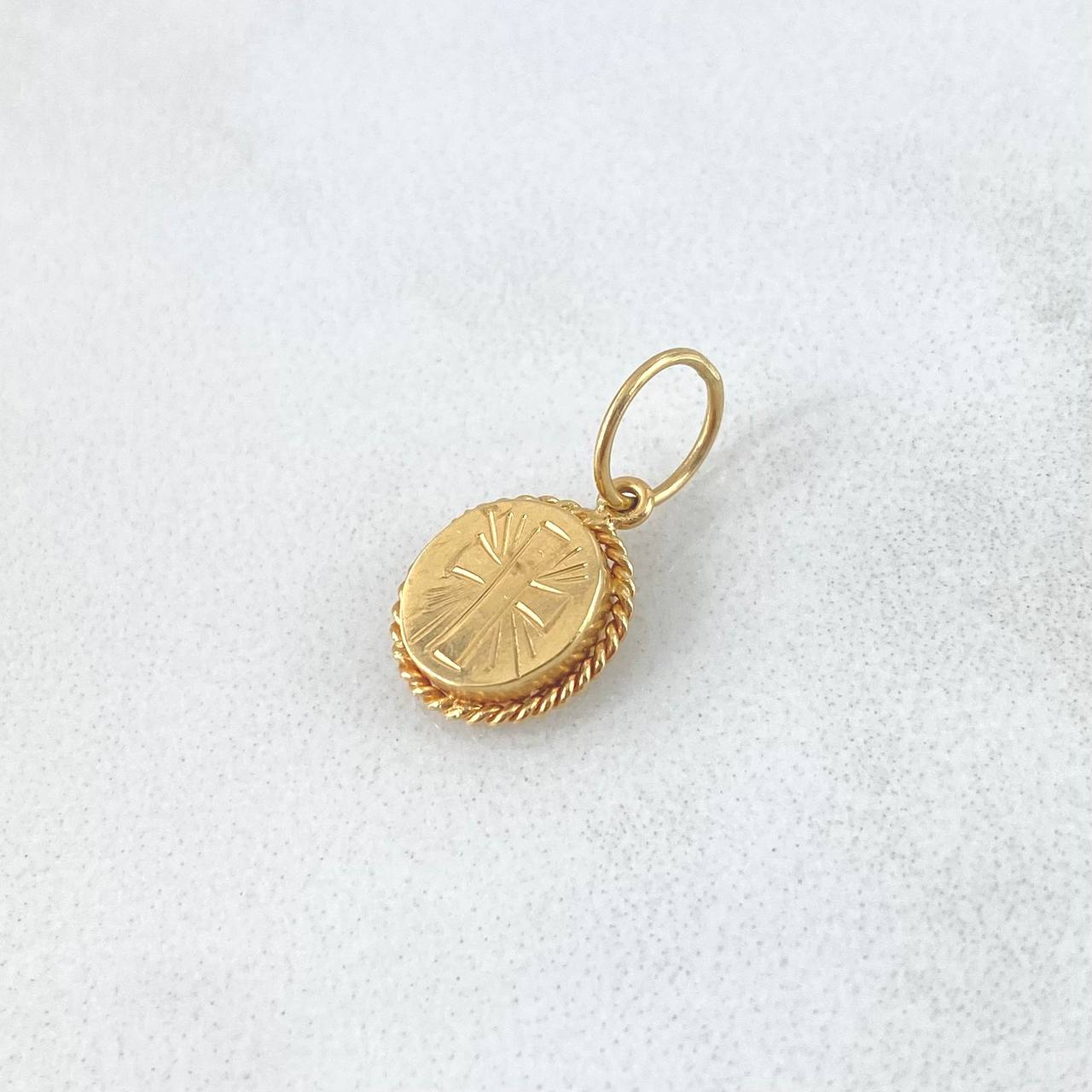 Dije Medalla Cruz 1.05gr / 1.6cm / Cordon Oro Amarillo