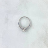 Anillo Solitario Escalonado 2.45gr / T5 / Circones Blancos Oro Blanco