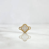 Herraje Trébol VCyA 0.85gr / 1cm / Nacar Blanco Punteado Oro Amarillo Nac.Esp.