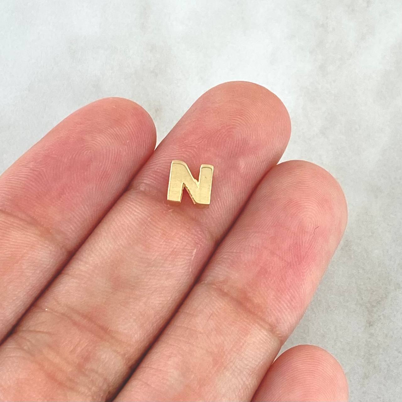 Herraje Letra N 0.4gr / 0.5cm / Oro Amarillo 18K