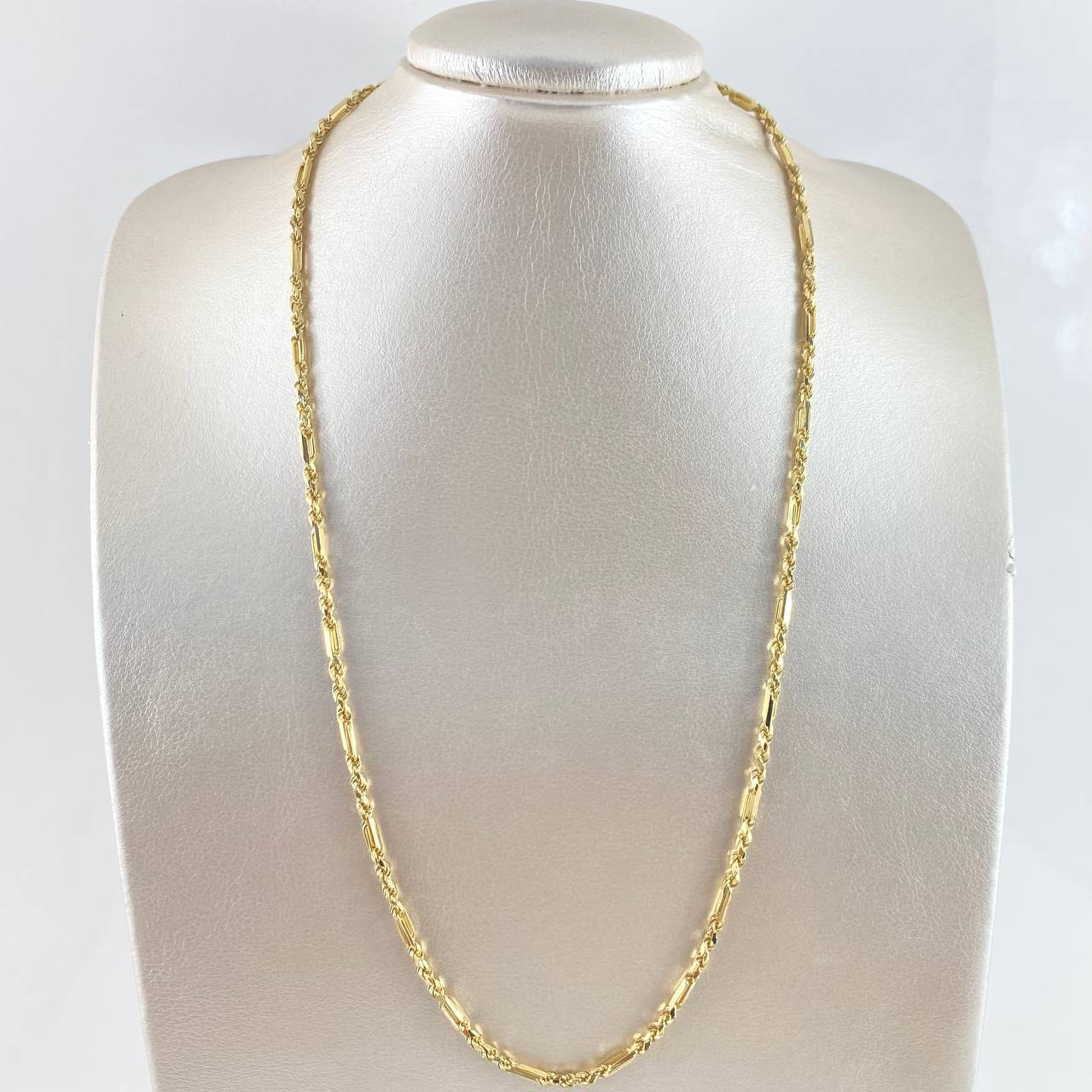 Cadena Lazo Especial 4.7gr / 50cm / 2.4mm Oro Amarillo +3 18K