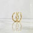 Candongas Bella 2.3gr / 2.4cm / Rayadas Entorchadas Oro Amarillo