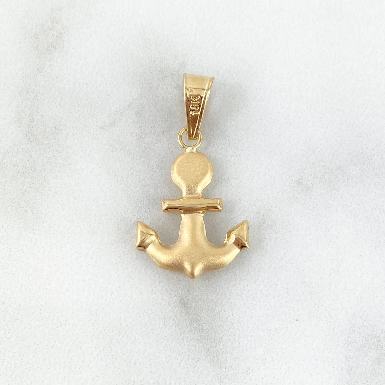 Dije Ancla Mate 1.05gr / 2.8cm / Troquelada - Cargador Liso Oro Amarillo