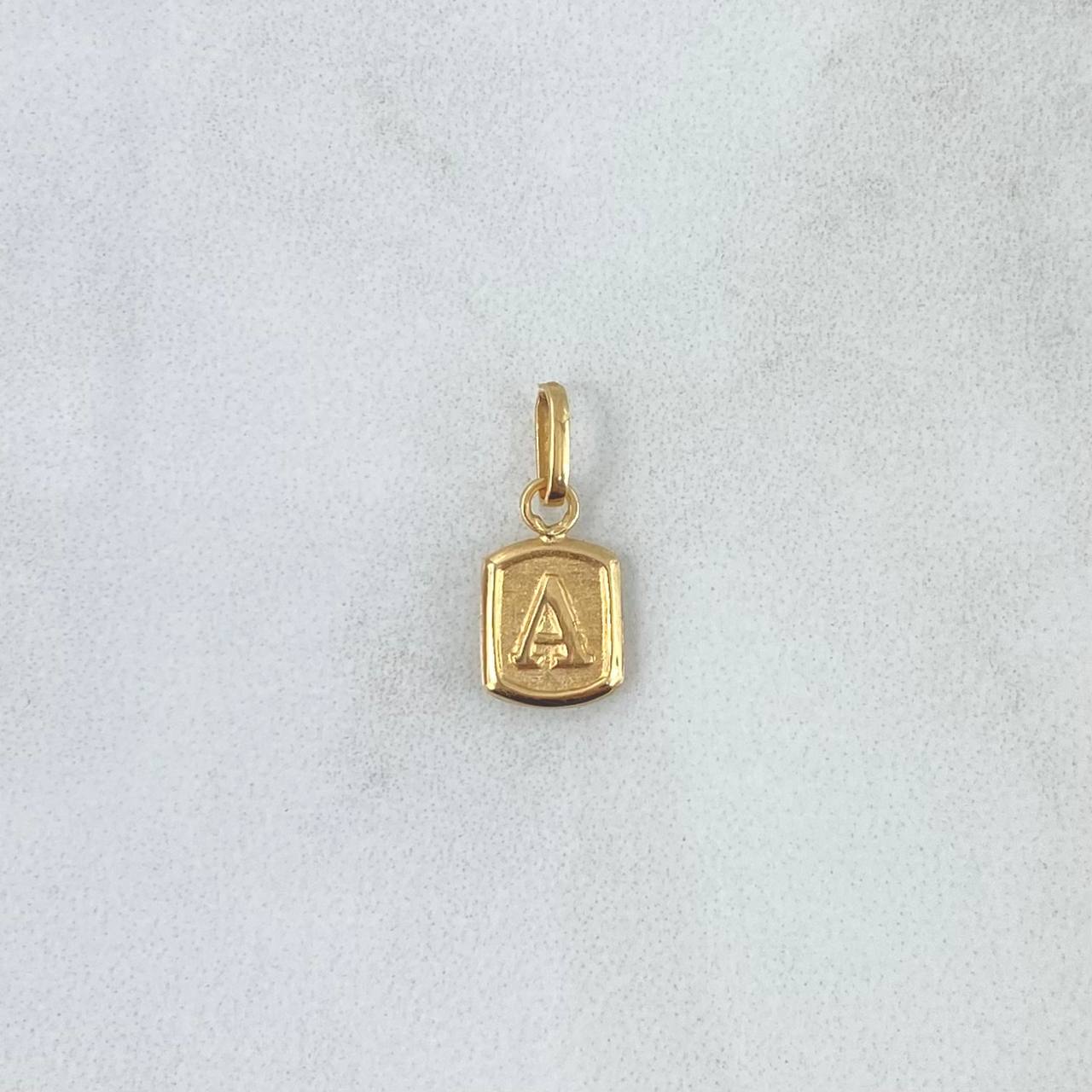 Dije Marco Letra A 0.3gr / 1.5cm / Troquelado Oro Amarillo ©