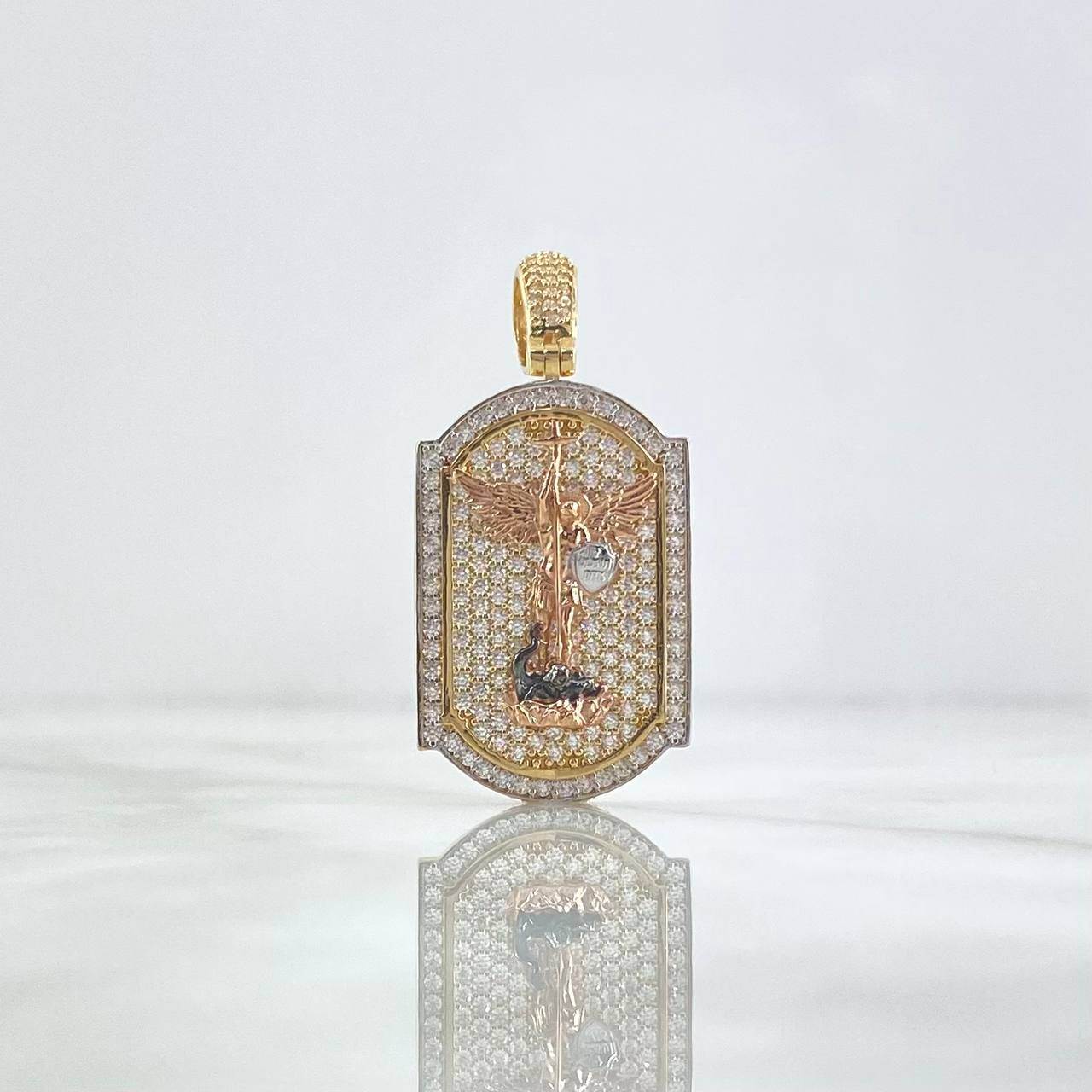 Dije Placa San Miguel Arcángel 8.25gr / 4.4cm / Circones Blancos Tres Oros