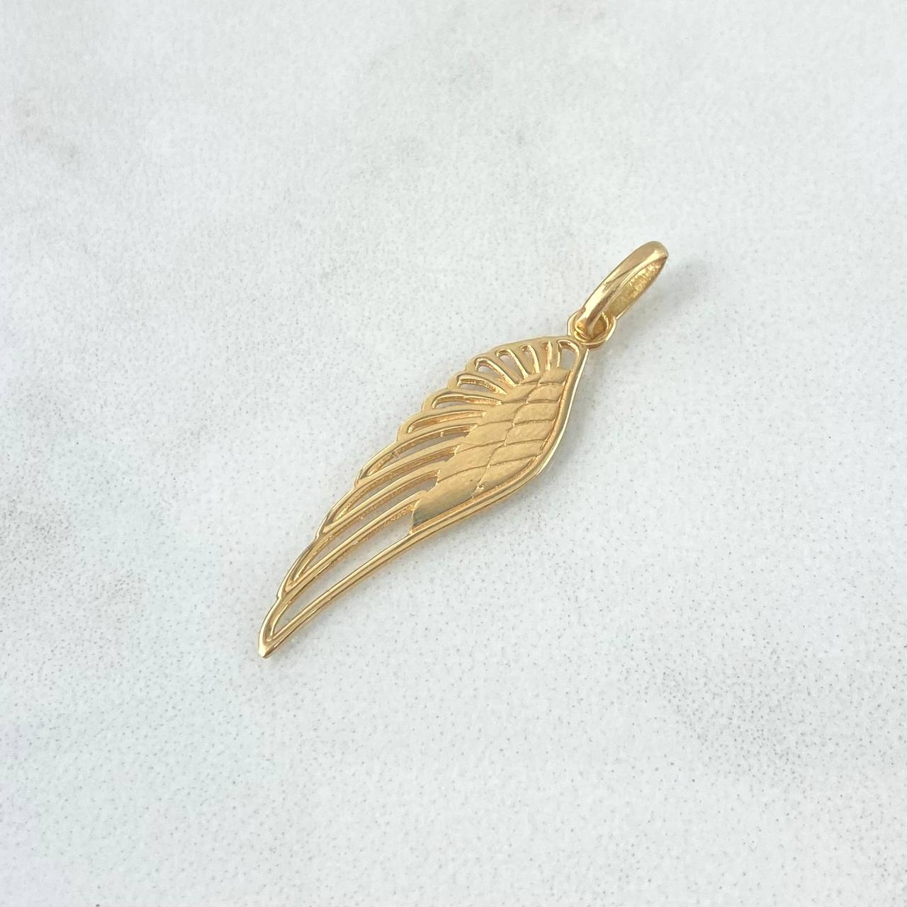 Dije Ala 0.95gr / 3.2cm / Lisa Oro Amarillo ©