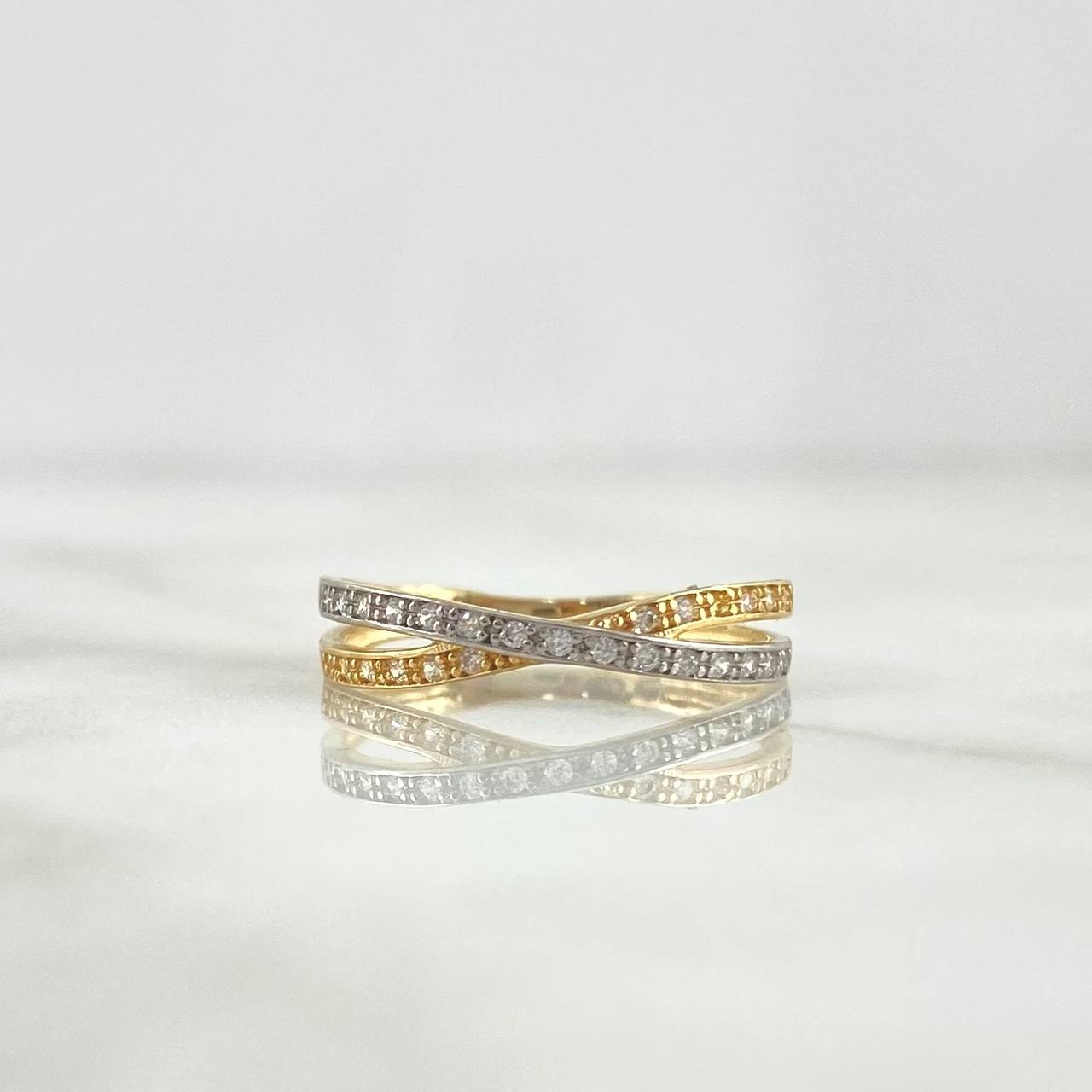 Anillo Lineas Cruzadas 1.45gr / T6 / Circones Blancos Dos Oros Amarillo Blanco