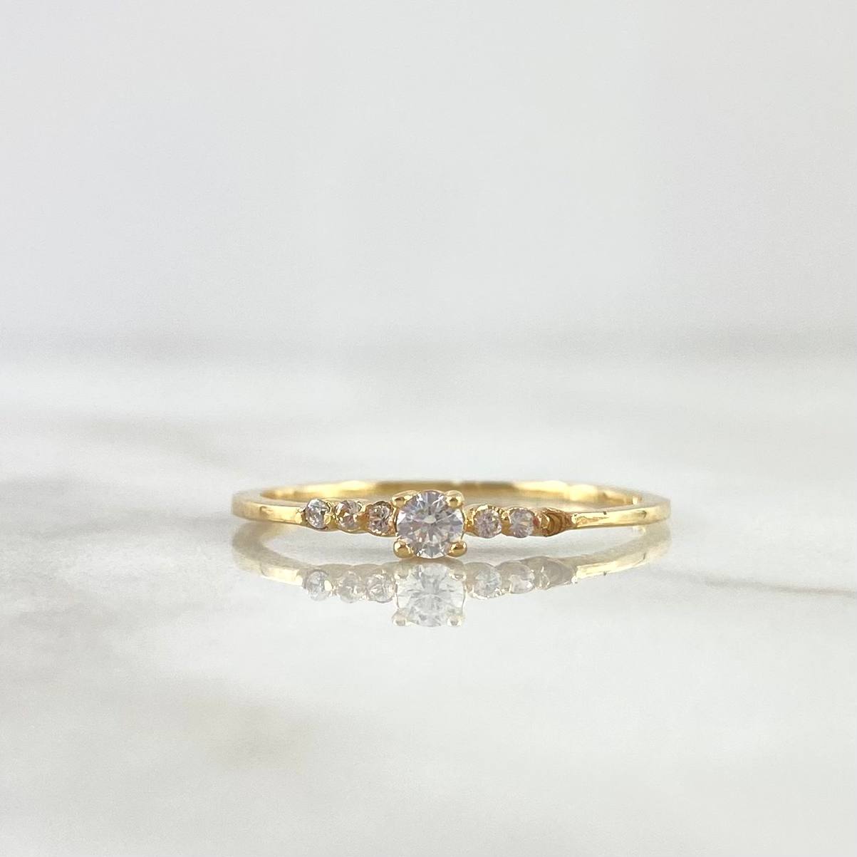 Anillo Solitario Estela 1.05gr / T4 1/2 / Circones Blancos Oro Amarillo