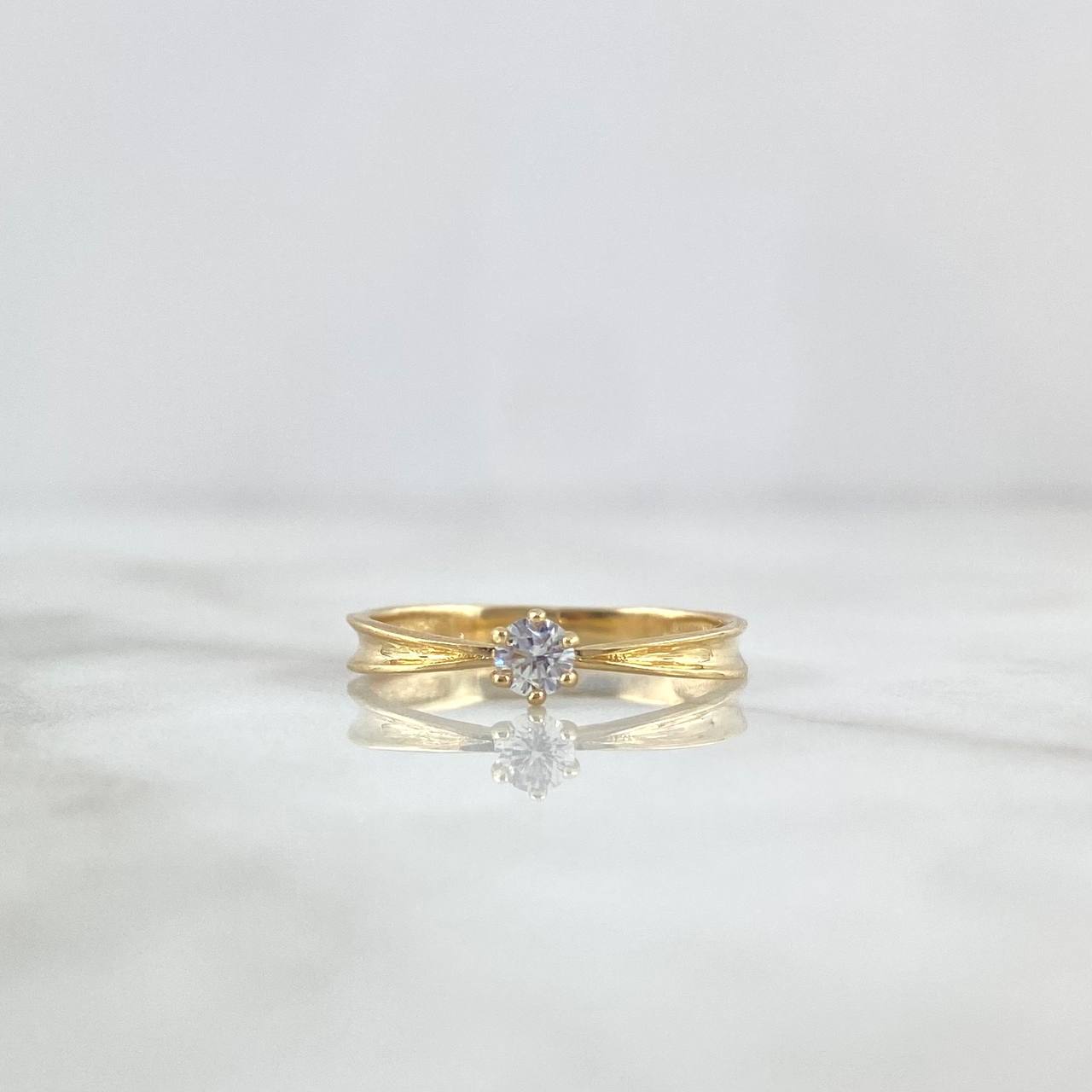 Anillo Solitario Espringado 1.8gr / T6 3/4 / Circon Blanco Oro Amarillo