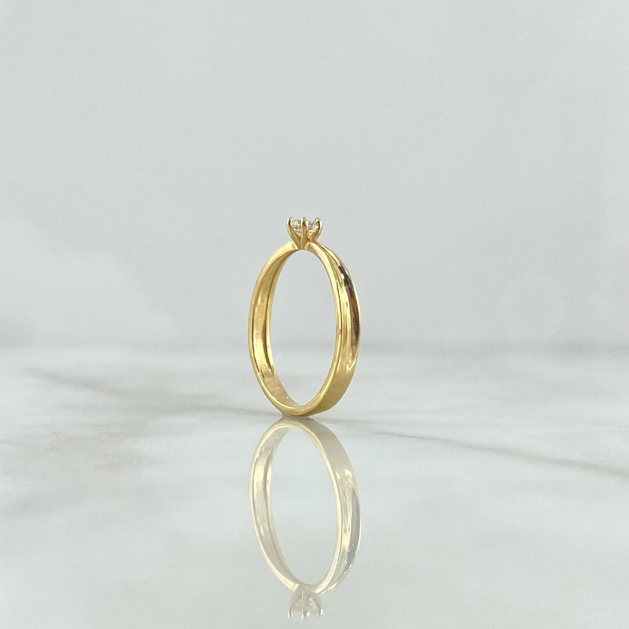 Anillo Solitario Espringado 1.8gr / T6 3/4 / Circon Blanco Oro Amarillo