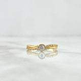 Anillo Solitario Flor Cruzada 1.15gr / T6 / Circones Blancos Oro Amarillo