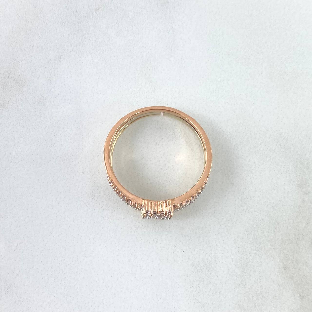Anillo Trio De Moños 3.95gr / T7 1/4 / Circones Blancos Tres Oros
