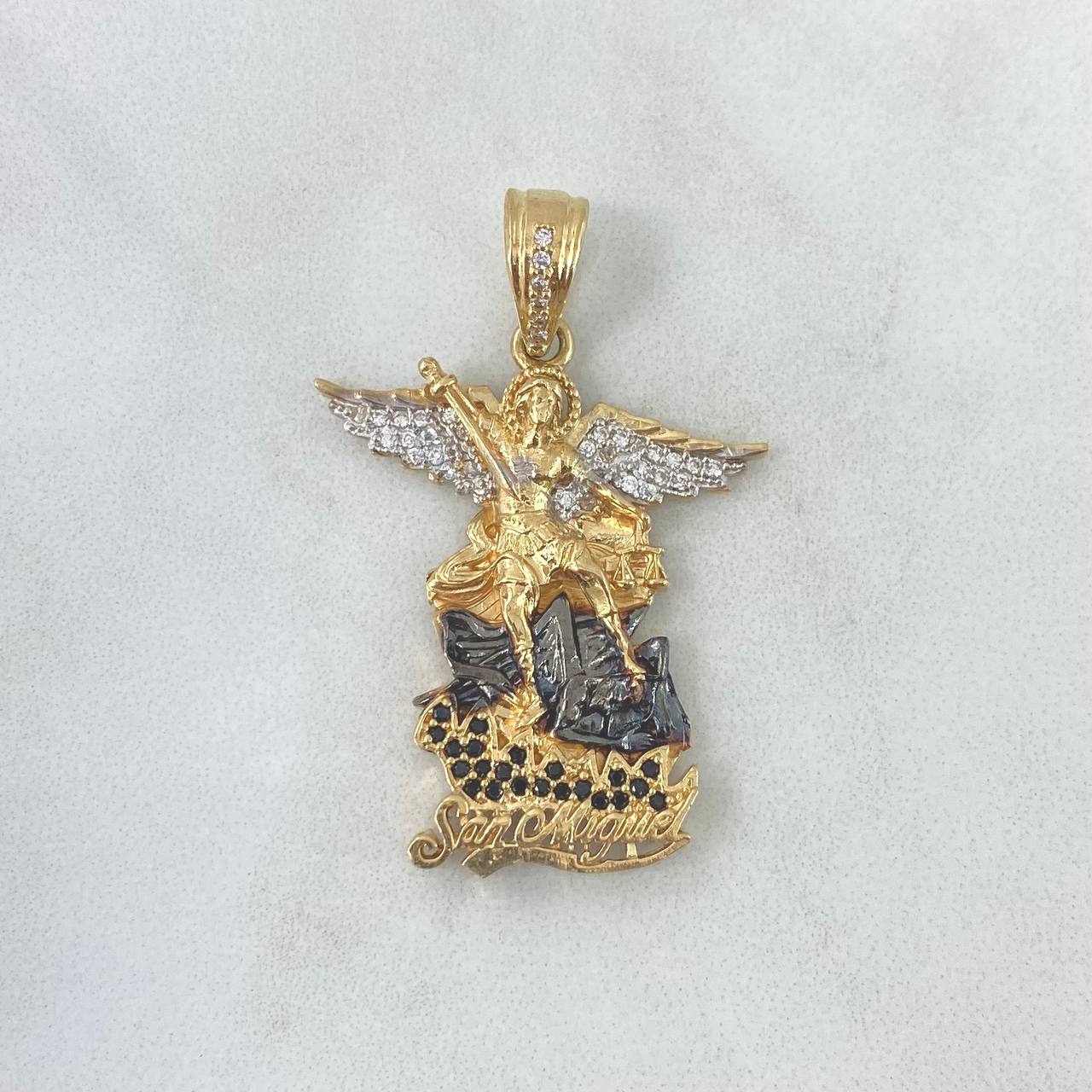Dije San Miguel Arcángel 7.4gr / 4cm / Circones Blancos Y Negros Oro Amarillo