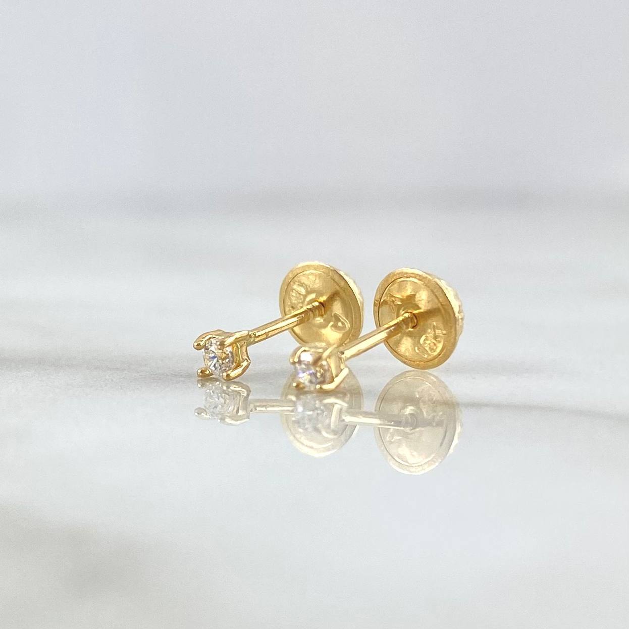 Topos Cuatro Garras 0.5gr / 2.4mm Circon Blanco Oro Amarillo