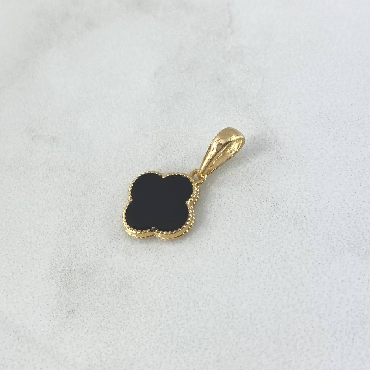 Dije Trébol VCyA 1.3gr / 2cm-12mm Negro Electroestatico Oro Amarillo